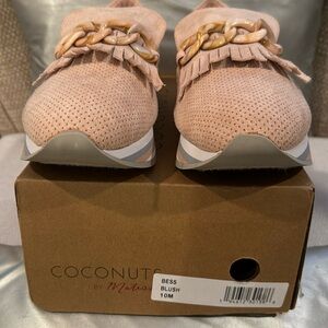 “COCONUTS By Matisse” “Blush” BESS Platform Sneaker.  Size 10 Medium.